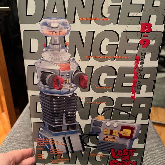 1998 LOST IN SPACE B-9 REMOTE CONTROL ROBOT,TOY ISLAND New/Sealed-Classic Series - Picture 4 of 7